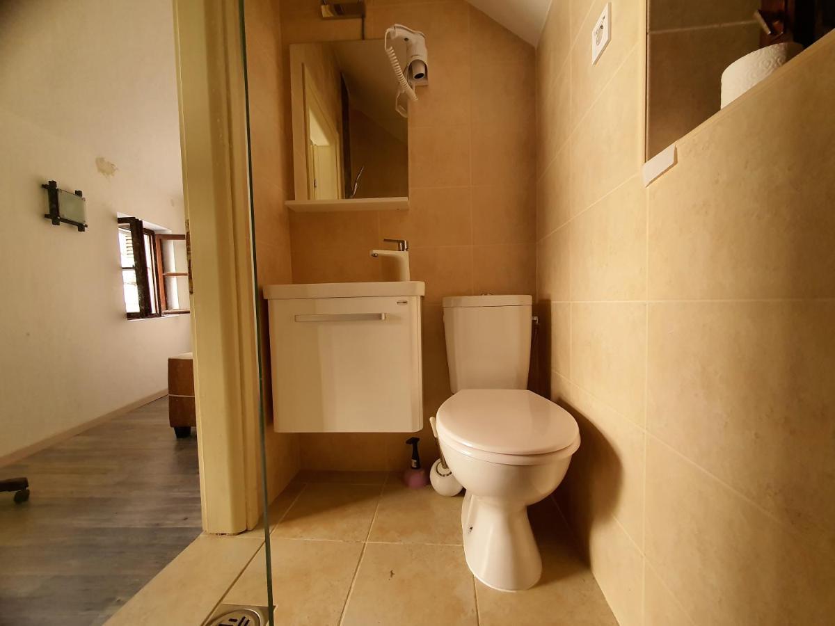 St.Tripun Apartment Kotor Buitenkant foto